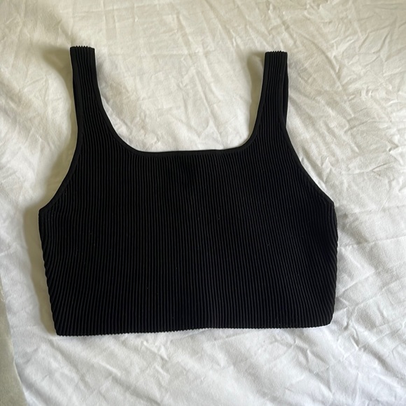 Aritzia Babaton Sculpt Knit Squareneck Cropped Tank - Picture 4 of 7